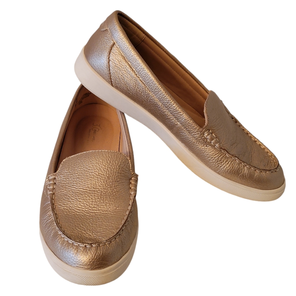 Easy Spirit's Board Loafers Womens Gold Leather Slip Ons Size 7.5